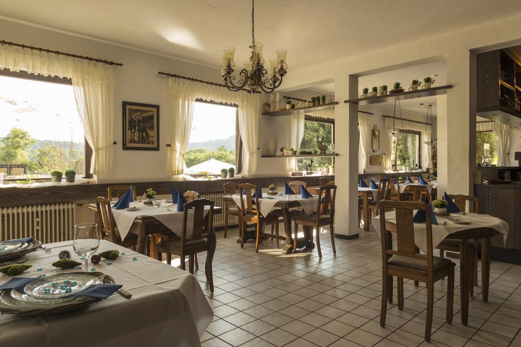 Hotel Restaurant Haesfeld Überherrn المظهر الخارجي الصورة