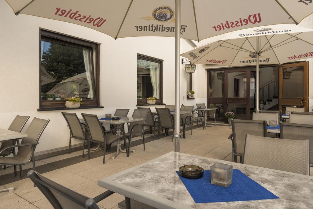 Hotel Restaurant Haesfeld Überherrn المظهر الخارجي الصورة